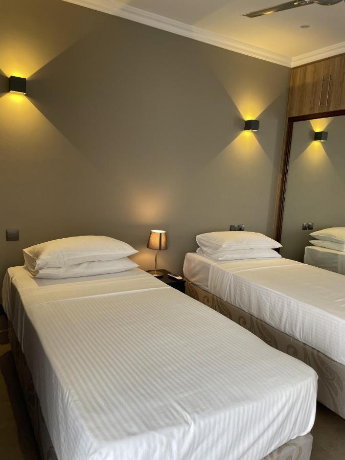 B Holiday Apartments Beau Vallon  Esterno foto