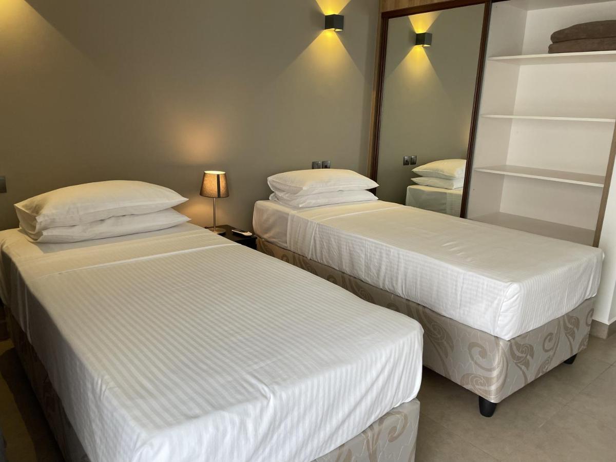 B Holiday Apartments Beau Vallon  Esterno foto