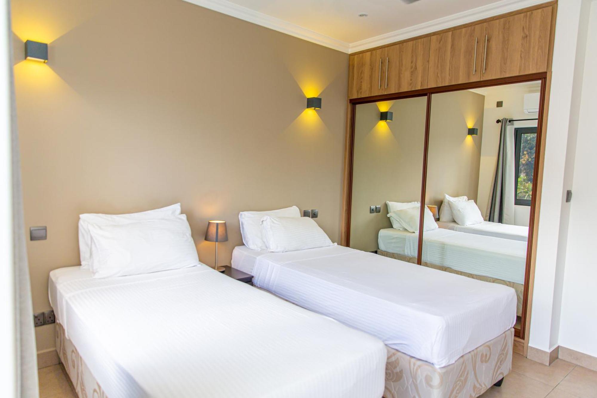 B Holiday Apartments Beau Vallon  Esterno foto